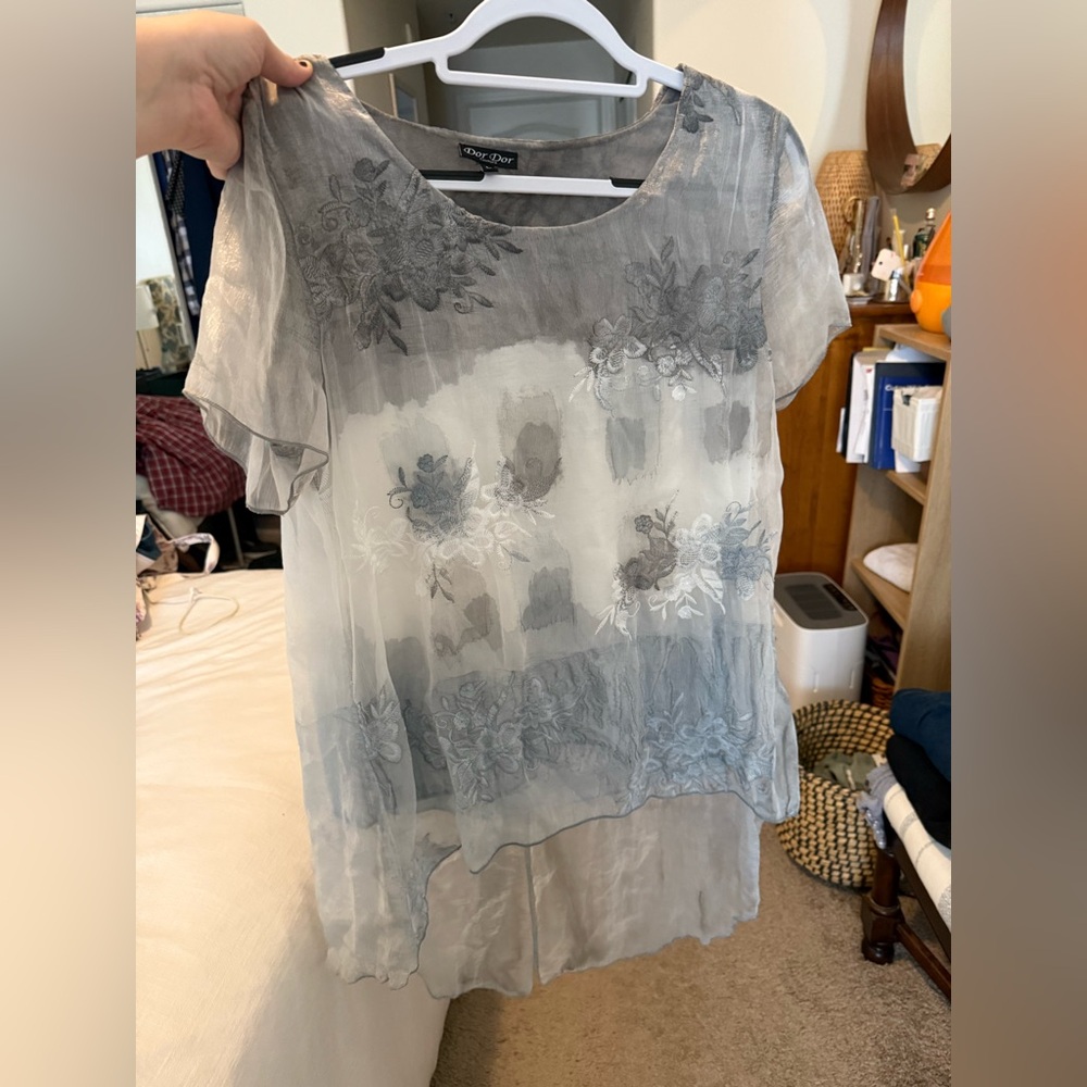Grey and white chiffon kaftan blouse